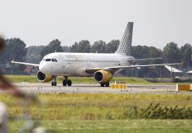 TRANSPORTADORA AÉREA VUELING CANCELA ROTAS DE BRUXELAS PARA LISBOA E PORTO