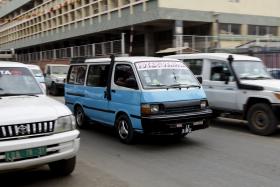 AULAS DE CONDUÇÃO EM ANGOLA PROIBIDAS À SEXTA-FEIRA PARA NÃO ATRAPALHAR O TRÂNSITO