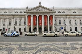 “SESSÕES DESCONTRAÍDAS” LEVAM O TEATRO A CRIANÇAS E JOVENS COM NECESSIDADES ESPECIAIS
