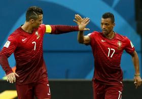 NANI DIZ QUE MESSI “É UM JOGADOR ESPECIAL”, MAS RONALDO TAMBÉM