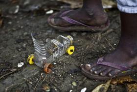 CINCO MIL PARES DE SAPATOS ARRECADADOS PARA CRIANÇAS DE MOÇAMBIQUE E SÃO TOMÉ
