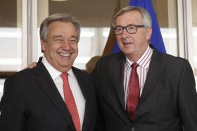 ONU: JUNCKER “EXTREMAMENTE SATISFEITO” COM “ENORME TRIUNFO PESSOAL” DE GUTERRES