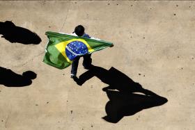 BRASIL SUSPENDE PROJETOS DE EMPRESAS INVESTIGADAS NA LAVA JATO EM ANGOLA E MOÇAMBIQUE