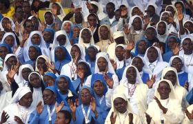 PAPA TRISTE AO SABER DE CASAMENTO DE EX-MONJAS QUE SE APAIXONARAM NA GUINÉ BISSAU