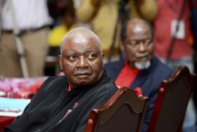 EX-PR MOÇAMBICANO ARMANDO GUEBUZA DEFENDE PAZ AUTÊNTICA PARA O PAÍS