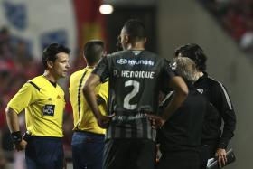 CONSELHO DE ARBITRAGEM REITERA OBRIGATORIEDADE DE ÁRBITROS REPORTAREM PRESSÕES