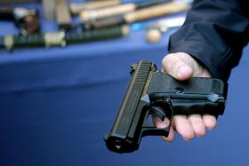PJ DETEVE NOVE HOMENS POR TRÁFICO E POSSE DE ARMAS PROIBIDAS EM OPERAÇÃO NACIONAL