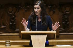 OE2016: CDS-PP ALERTA PARA DERRAPAGEM DA RECEITA E ECONOMIA A IR CONTRA O PREVISTO