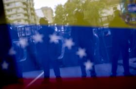 CONSELHO ELEITORAL DA VENEZUELA SUSPENDE RECOLHA DE ASSINATURAS PARA REFERENDO
