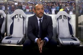 NUNO ESPÍRITO SANTO DIZ QUE DESPORTIVO DE CHAVES É “ADVERSÁRIO DIFÍCIL”