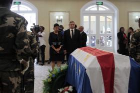 PARLAMENTO DE CABO VERDE HOMENAGEIA A TÍTULO PÓSTUMO ANTIGO PRESIDENTE DA REPÚBLICA