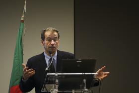 MODELO DE FINANCIAMENTO DAS INSTITUIÇÕES DE ENSINO SUPERIOR TEM DE EVOLUIR — MINISTRO