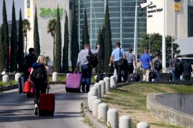 TÁXIS: PARALISAÇÃO OBRIGA TURISTAS QUE CHEGAM A LISBOA A ALTERAR DESLOCAÇÃO PARA O CENTRO