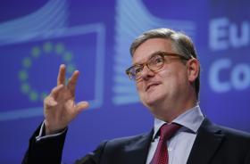 COMISSÁRIO EUROPEU ALERTA PARA INFLUXO DE ‘JIHADISTAS’ CASO IRAQUE RECUPERE MOSSUL AO EI