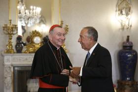 PR CONDECORA SECRETÁRIO DE ESTADO DA SANTA SÉ COM GRÃ-CRUZ DA ORDEM DE CRISTO