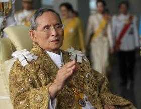 MORREU O REI DA TAILÂNDIA