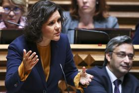 OE2017: ASSUNÇÃO CRISTAS DIZ QUE “ABRIU A CAÇA AO CONTRIBUINTE”