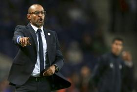 TREINADOR DO FC PORTO GARANTE QUE NÃO HÁ EUFORIAS NO GRUPO DE TRABALHO