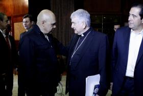 OPOSIÇÃO VENEZUELANA EXIGE QUE DIÁLOGO COM GOVERNO SEJA PÚBLICO E EM CARACAS