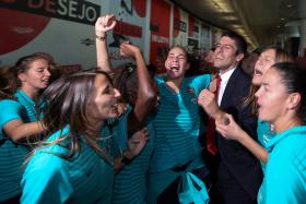 PR FELICITA SELEÇÃO FEMININA, QUE “ENCHE DE ORGULHO TODOS OS PORTUGUESES”