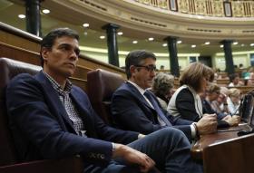 EX-LÍDER DO PSOE EVITA REVELAR SE IRÁ RESPEITAR DISCIPLINA DE VOTO