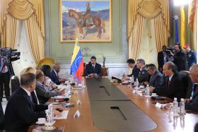 OPOSIÇÃO DA VENEZUELA CONFIRMA QUE PARTICIPARÁ EM DIÁLOGO COM O GOVERNO MEDIADO PELO VATICANO