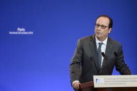 HOLLANDE ASSUMIU RESPONSABILIDADE POR CAMPO CONCENTRAÇÃO MONTREUIL-BELLAY