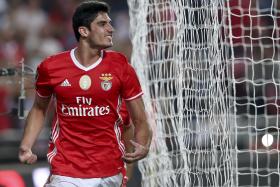 BENFICA VENCE PAÇOS DE FERREIRA E AUMENTA PROVISORIAMENTE A VANTAGEM NA LIDERANÇA