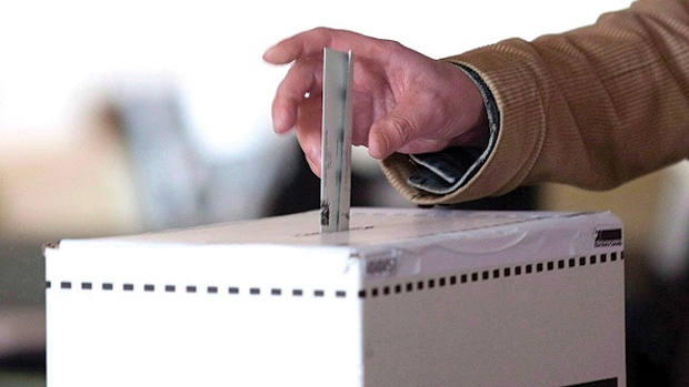 ELEIÇÃO INTERCALAR NO ONTÁRIO PARA PREENCHER LUGARES VAGOS EM DOIS CÍRCULOS ELEITORAIS