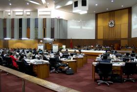 DEPUTADOS TIMORENSES PREOCUPADOS COM EXCESSIVO PAPEL DOS GASTOS PÚBLICOS NA ECONOMIA