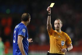 WIILIAM COLLUM ARBITRA SPORTING-REAL MADRID E MILORAD MAZIC O FC COPENHAGA-FC PORTO