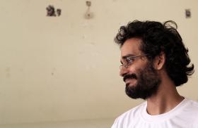 CONCERTO COM LUATY BEIRÃO IMPROVISADO NA RUA EM LUANDA