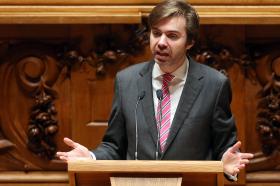 CGD: CDS-PP ACUSA GOVERNO E PM DE “INCOMPETÊNCIA E IRRESPONSABILIDADE”