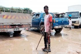 CHUVAS DEIXAM LUANDA ALAGADA E CENTENAS DE FAMÍLIAS SEM CASA