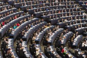 PE APROVA PROPOSTA DE DEFESA QUE PREVÊ CRIAÇÃO DE QUARTEL-GENERAL DA UE