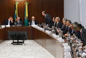 DEMITE-SE MINISTRO DO BRASIL ACUSADO DE USAR INFLUÊNCIA PARA DESBLOQUEAR OBRA EMBARGADA