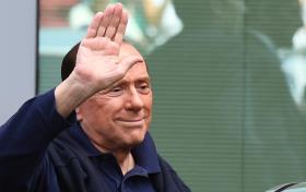 BERLUSCONI ADMITE TER “ALGUMAS ANALOGIAS” COM DONALD TRUMP