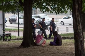 POLÍCIA ITALIANA NEGA ACUSAÇÕES DE TORTURA A MIGRANTES FEITAS POR AMNISTIA INTERNACIONAL