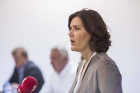 OE2017: CRISTAS DIZ QUE DOCUMENTO CUMPRE “CERTAMENTE AS REGRAS” MAS NÃO FAZ PAÍS CRESCER