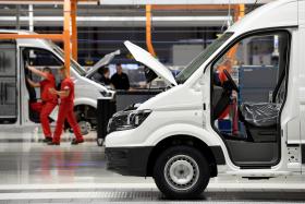 VOLKSWAGEN VAI CORTAR 30 MIL POSTOS DE TRABALHO ATÉ 2020