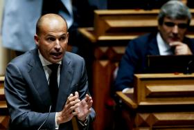 OE2017: CDS QUER FIM DO LIMITE MÍNIMO DAS PRESTAÇÕES NO PROGRAMA DE REDUÇÃO DE DÍVIDAS FISCAIS