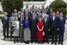 DEPUTADOS DO PSD ELEITOS EM 91 JUNTAM-SE EM ALMOÇO SEM MOTIVAÇÕES POLÍTICO-PARTIDÁRIAS