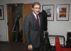 EUA/ELEIÇÕES: PASSOS CUMPRIMENTA TRUMP E FAZ VOTOS PARA QUE SE DISTANCIE DO TOM DA CAMPANHA