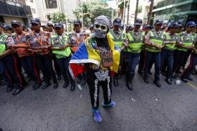 PARLAMENTO VENEZUELANO CRIA COMISSÃO PARA RESPONDER A CRISE ALIMENTAR