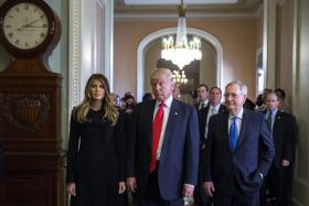 TRUMP REÚNE-SE COM ROMNEY EM PROCESSO DE ESCOLHAS PARA ÁREA DA SEGURANÇA