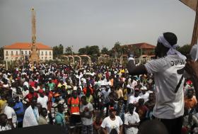 MANIFESTAÇÃO PEDE DEMISSÃO DO PRESIDENTE DA GUINÉ-BISSAU