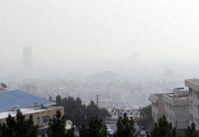 POLUIÇÃO OBRIGA AO ENCERRAMENTO DE ESCOLAS NA CAPITAL IRANIANA