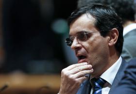 NENHUM CIDADÃO FICARÁ SEM EXAME A TEMPO ÚTIL, DENTRO OU FORA DO SNS – MINISTRO