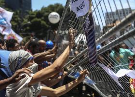 MANIFESTANTES INVADEM PLENÁRIO DA CÂMARA DOS DEPUTADOS DO BRASIL