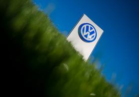 VOLKSWAGEN VAI DESPEDIR 30 MIL TRABALHADORES ATÉ 2020 – OFICIAL